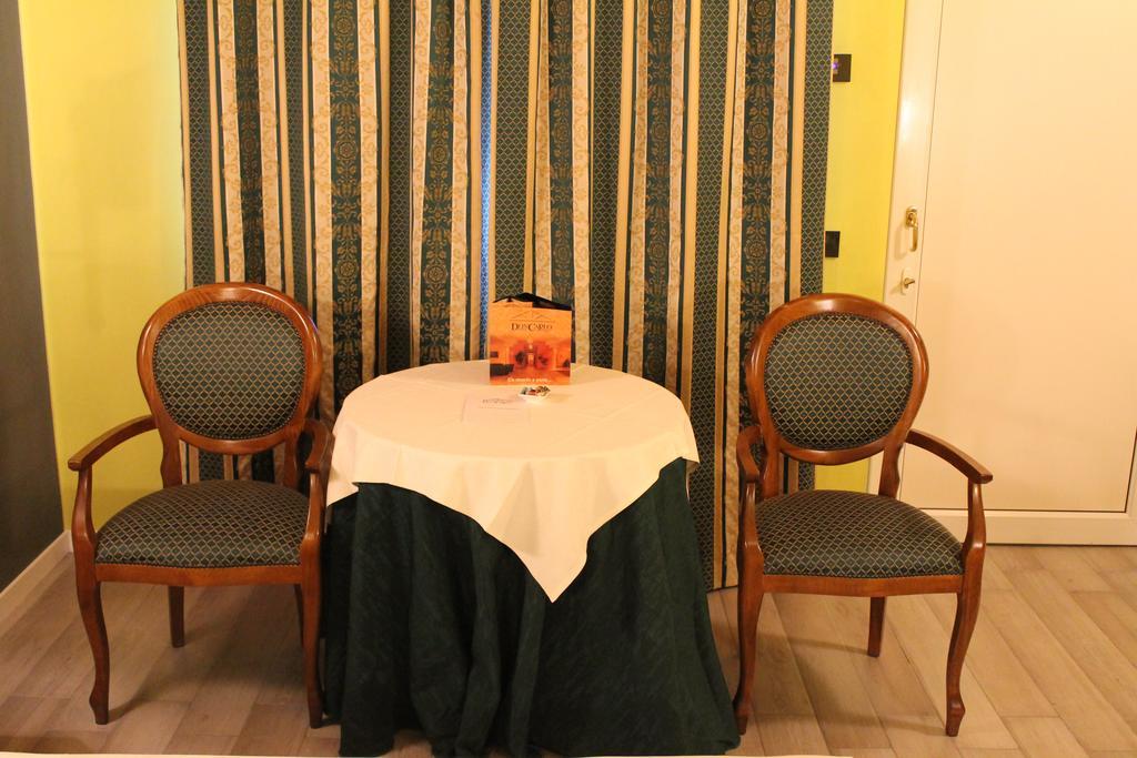 Hotel Don Carlo Broni 외부 사진